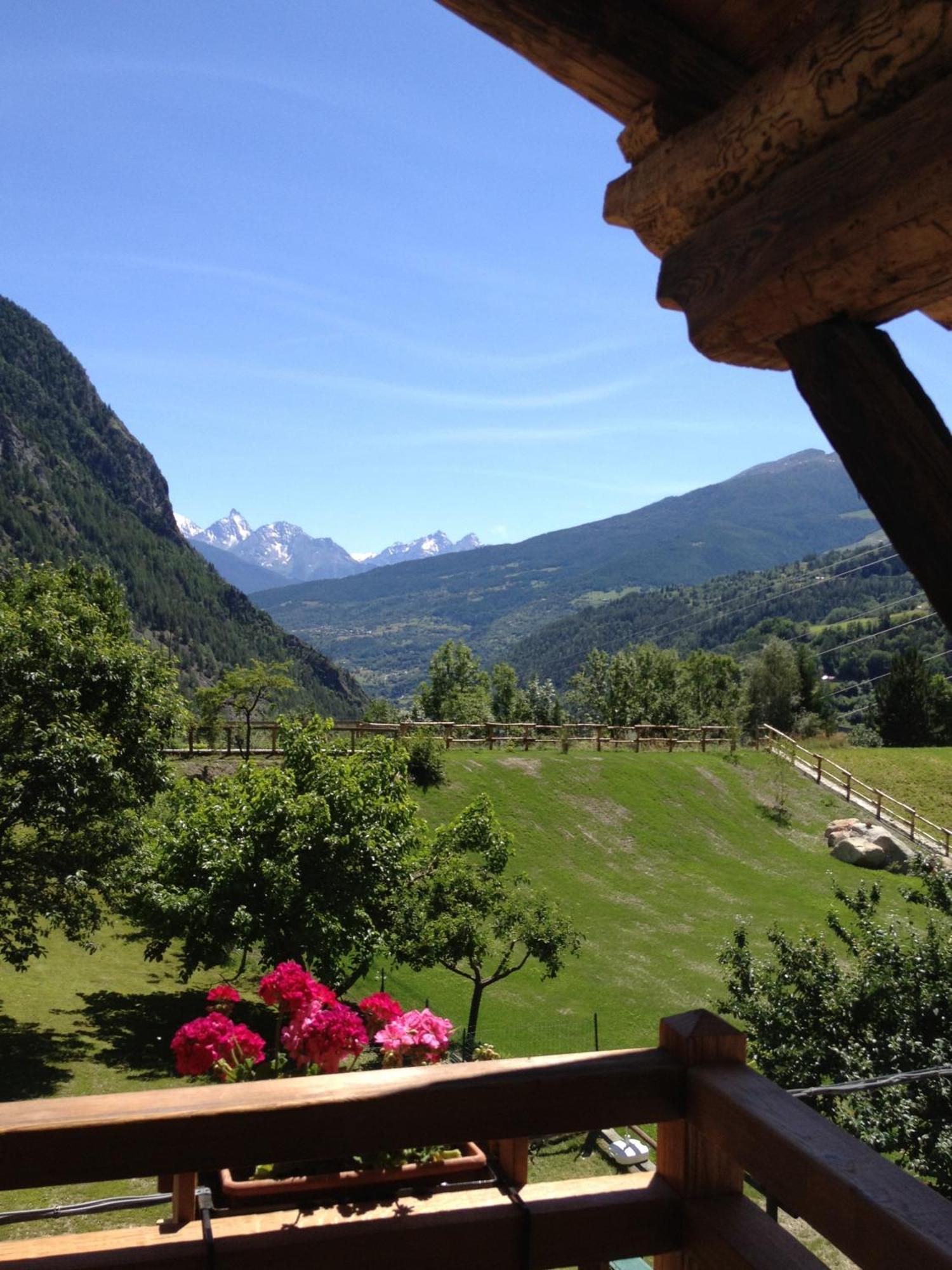 Le Petit Relais Hotel Valpelline Exterior photo