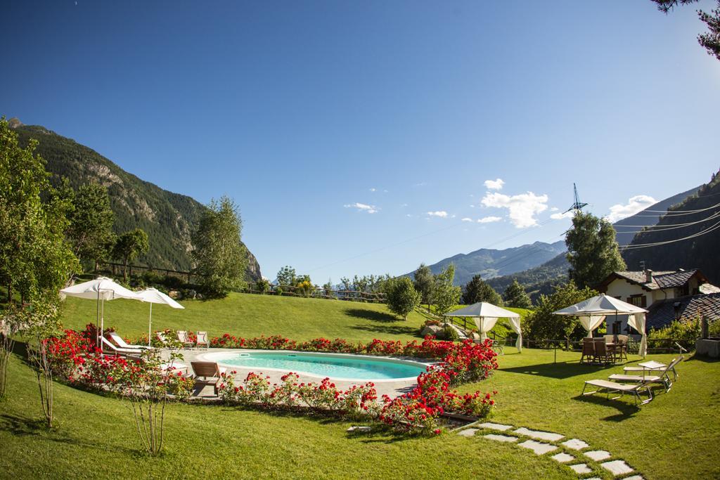 Le Petit Relais Hotel Valpelline Exterior photo